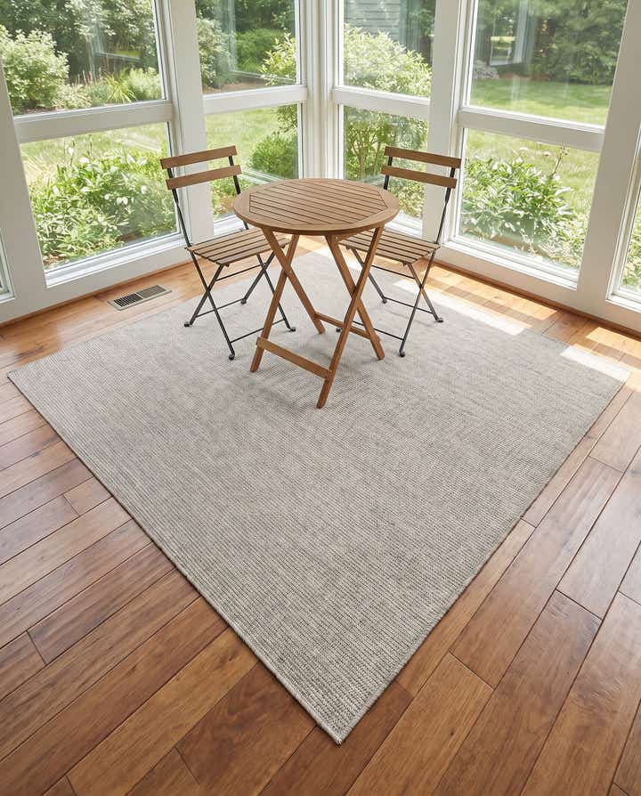 6' x 6' Easy-Clean Solid Indoor / Outdoor Square Rug