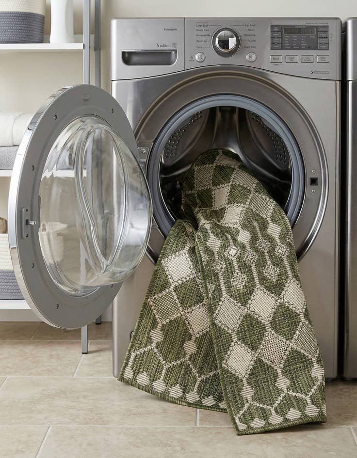 Detail image of 2' 7 x 10'  Washable Trellis Indoor / Outdoor Runner Rug