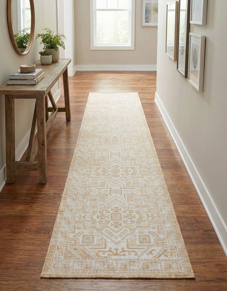 Detail image of 2' 7 x 12' Easy-Clean Aztec Indoor / Outdoor Runner Rug