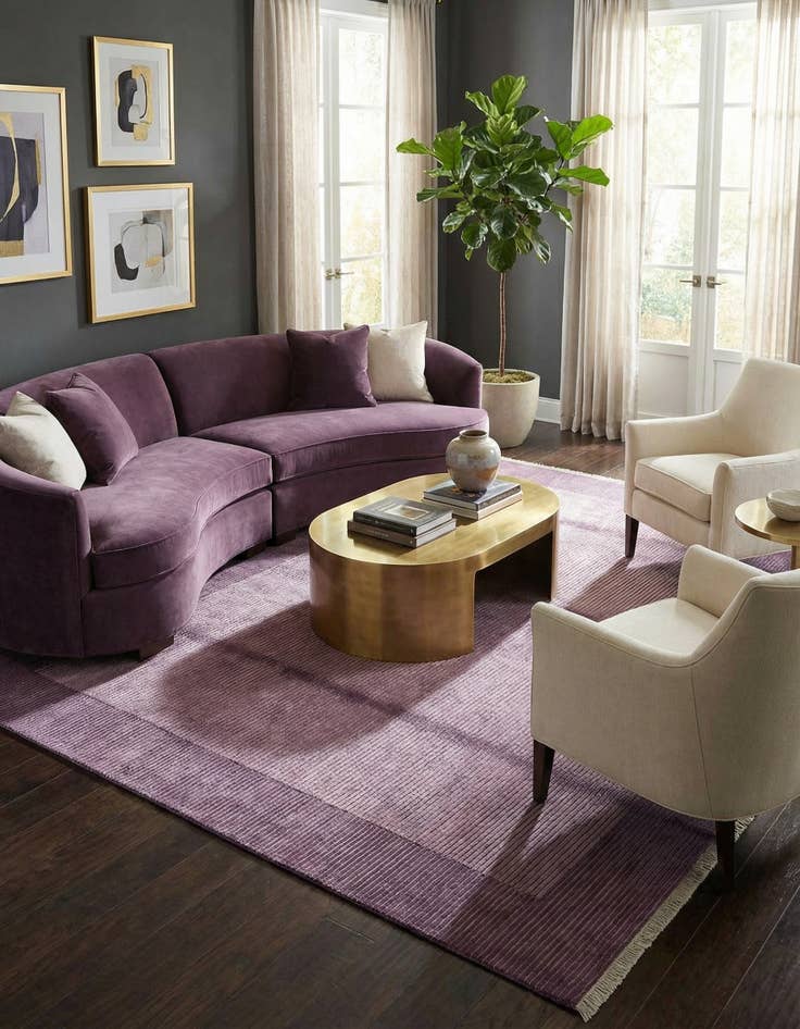 Detail image of 6' 6 x 9' 10  Hand Knotted Darya Wool Rug