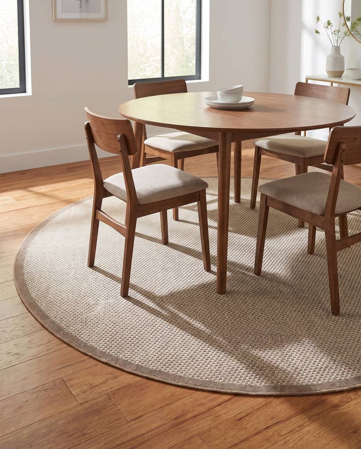 Detail image of 7' 10 x 7' 10 Easy-Clean Border Indoor / Outdoor Round Rug