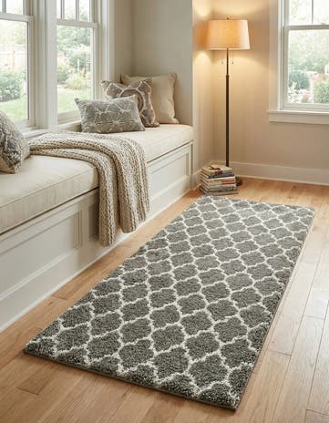 2' x 4' Moroccan Shag Runner Rug