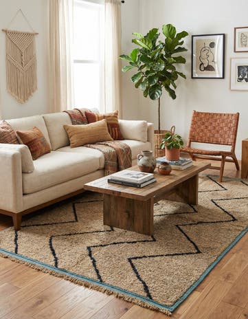5' 1 x 8' 4 Hand Knotted Moroccan Wool Rug