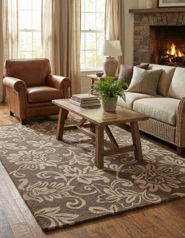 5' x 8' Agra Wool Rug