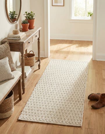 2' x 4' 1 Hand Woven Lattice Wool Runner Rug