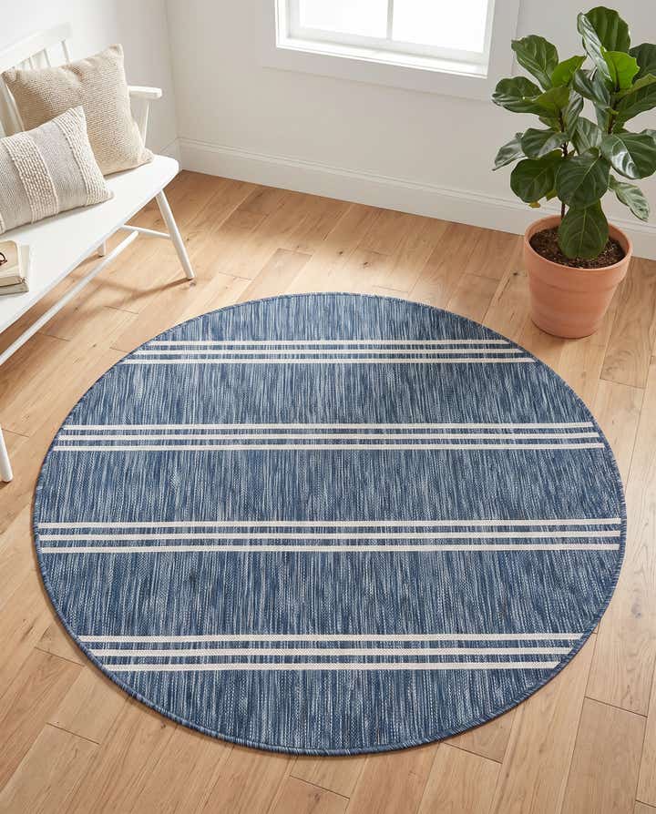 4' x 4' Easy-Clean Jill Zarin Anguilla Indoor / Outdoor Round Rug