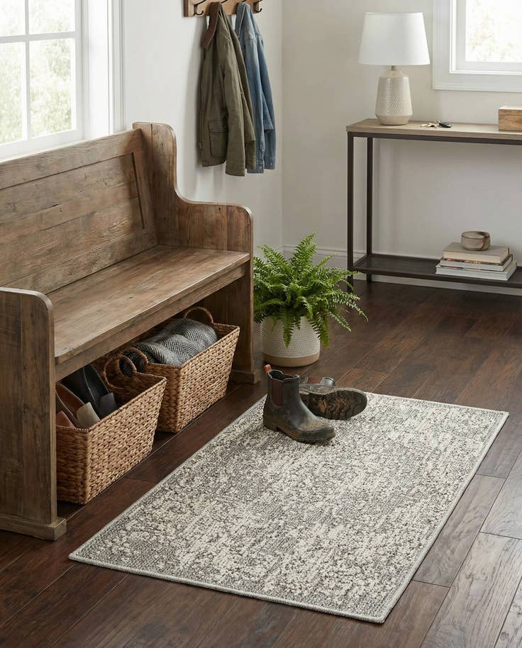 Detail image of 2' x 3' 1 Easy-Clean Traditional Indoor / Outdoor Rug