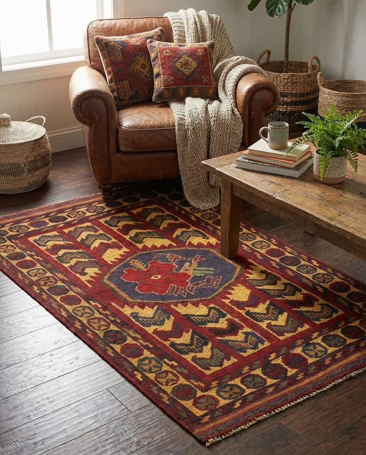2' 9 x 4' 6 Hand Knotted Sumak Wool Rug