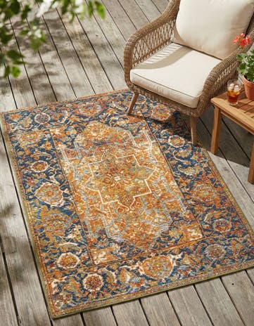 2' x 3' Easy-Clean Traditional Indoor / Outdoor Rug