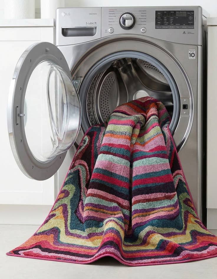 Detail image of 5' x 8'  Washable Spectrum Rug