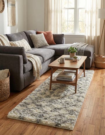 2' x 5' Moroccan Trellis Shag Runner Rug
