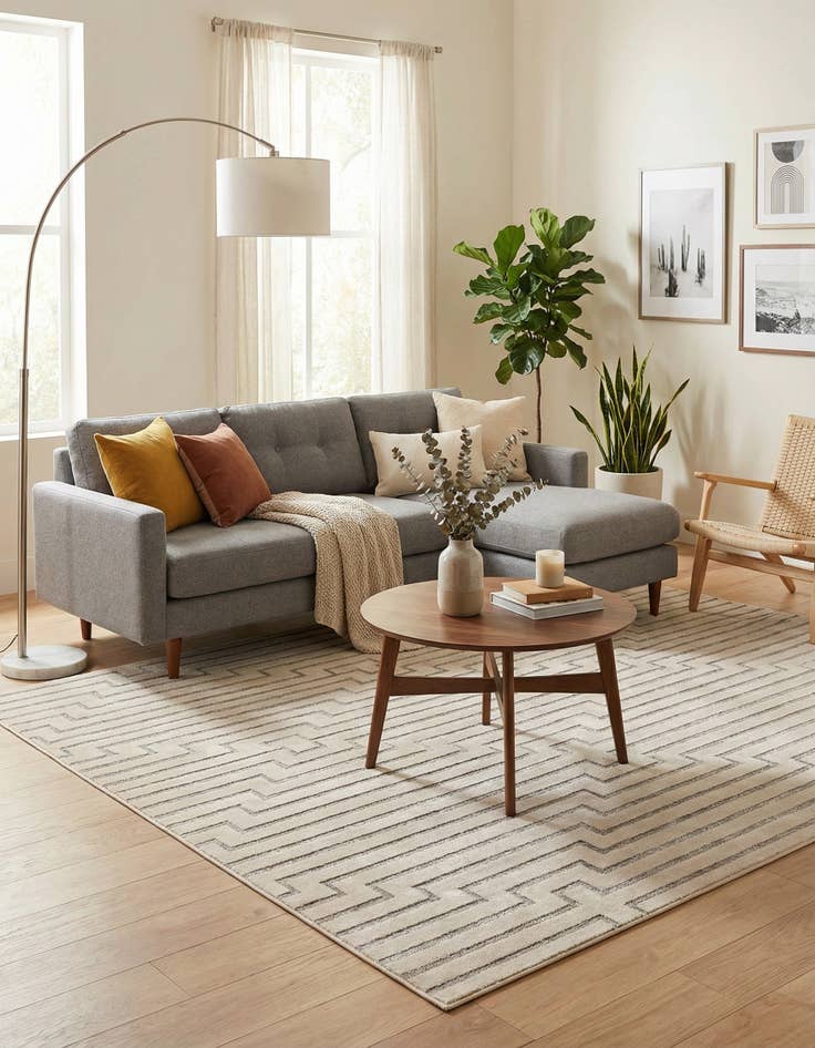 Detail image of 7' 10 x 10' Vogue Geo Rug