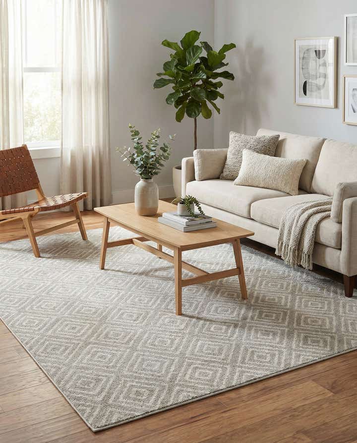 6' x 9' Easy-Clean Sabrina Soto Indoor / Outdoor Rug