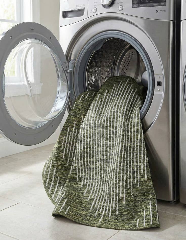 Detail image of  3' x 3'  Washable Modern Indoor / Outdoor Round Rug