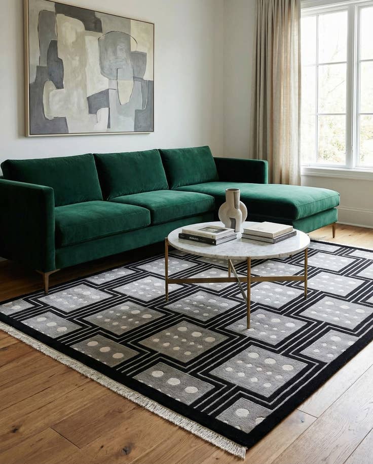 Detail image of 5' 7 x 7' 10 Hand Knotted Darya Wool Rug