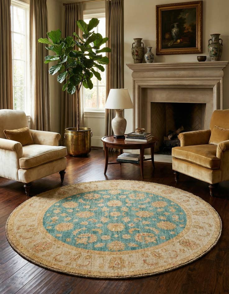 Detail image of 4' 9 x 4' 9 Kaizar Wool Round Rug