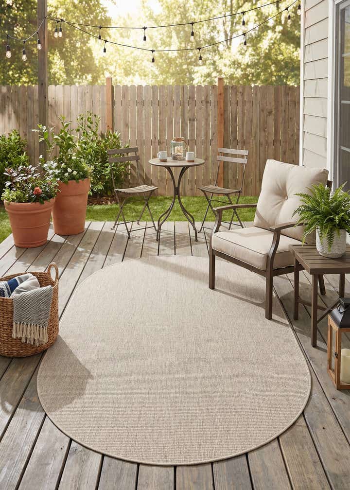 5' 3 x 8' Easy-Clean Solid Indoor / Outdoor Oval Rug