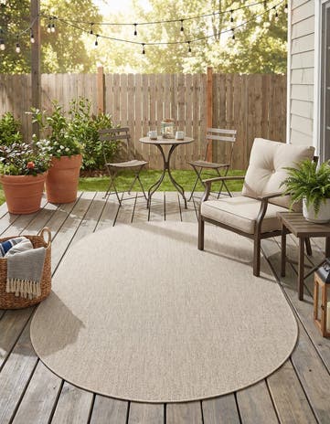 Light Gray Easy-Clean Solid Indoor / Outdoor Oval Rug