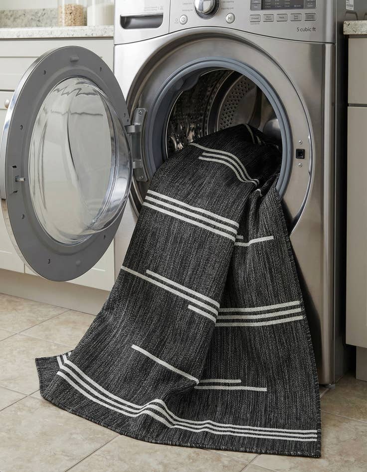 Detail image of 5' 3 x 8'  Washable Modern Indoor / Outdoor Rug