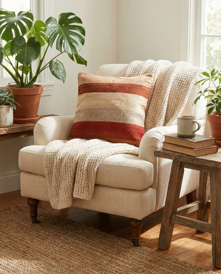 Detail image of 1' 5 x 1' 6 Hand Woven Pillow Wool Square Rug