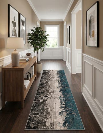 2' 7 x 10' Valencia Runner Rug