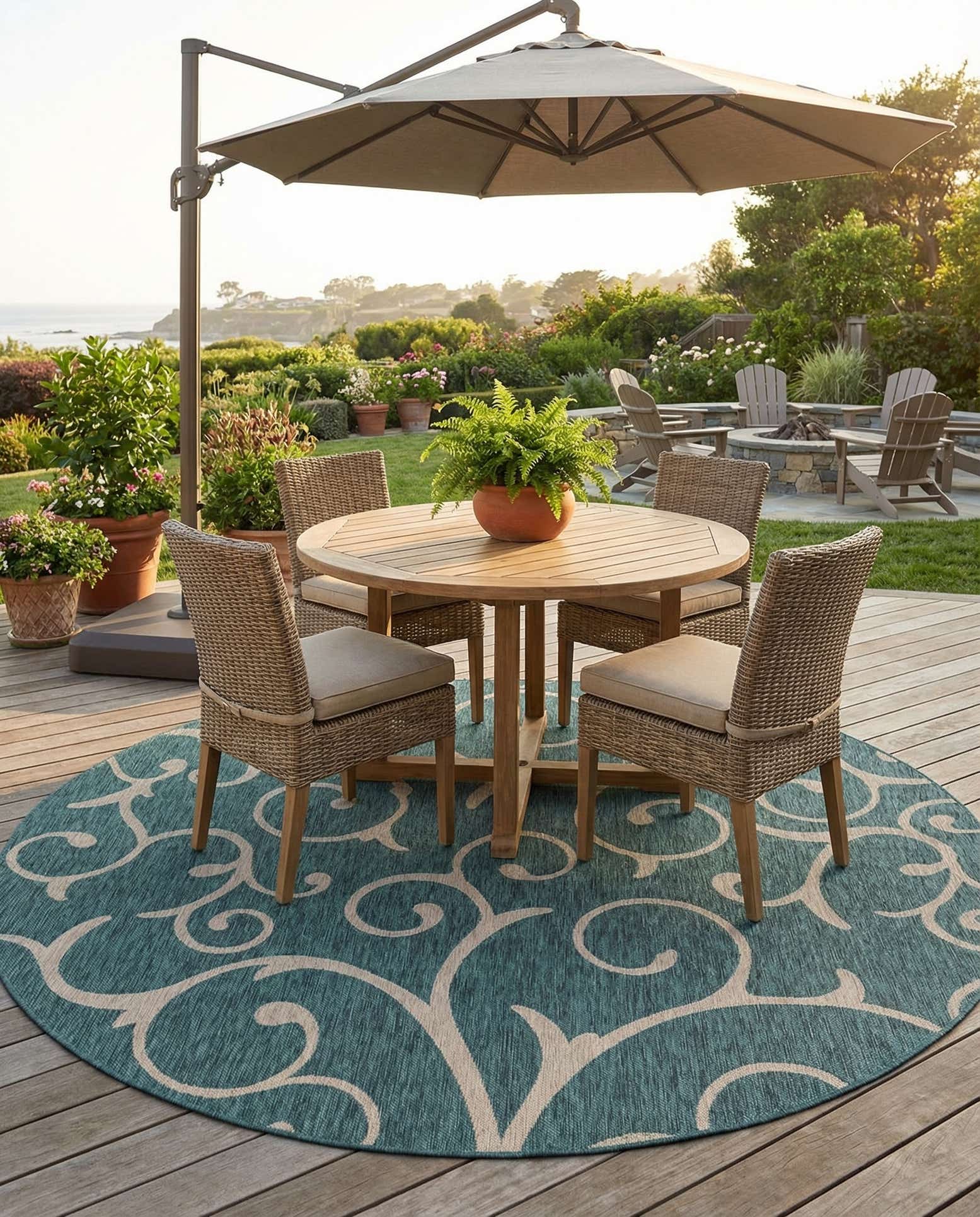 10' 8 x 10' 8 Easy-Clean Botanical Indoor / Outdoor Round Rug