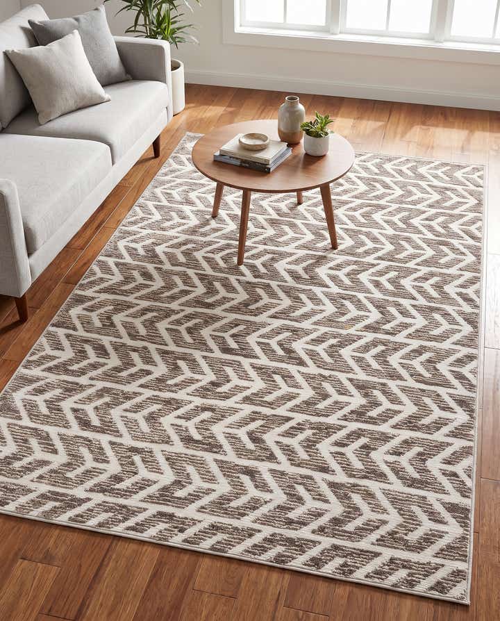 5' x 8' Easy-Clean Sabrina Soto Aston Indoor / Outdoor Rug