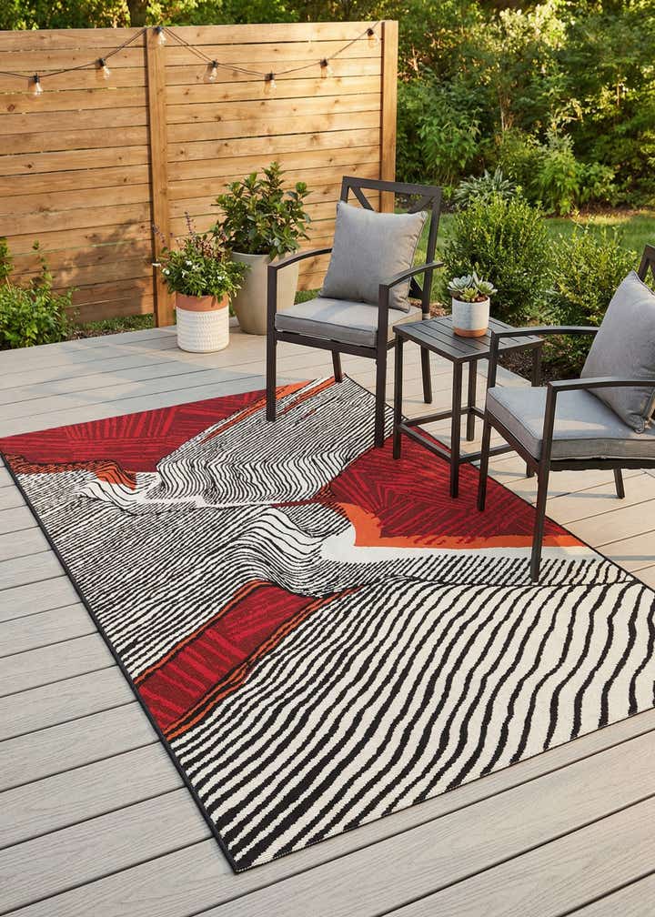 4' x 6' Easy-Clean Modern Indoor / Outdoor Rug