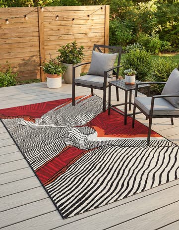 4' x 6' Easy-Clean Modern Indoor / Outdoor Rug
