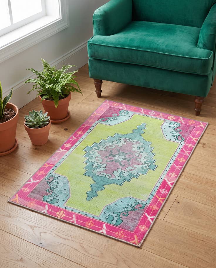 Detail image of 2' x 3' Washable Timeless Rug