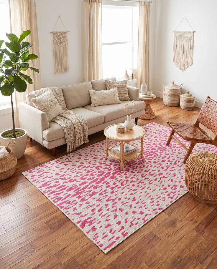 Detail image of 5' 3 x 8' Easy-Clean Safari Indoor / Outdoor Rug