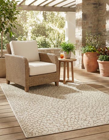 4' 1 x 6' 1 Easy-Clean Safari Indoor / Outdoor Rug