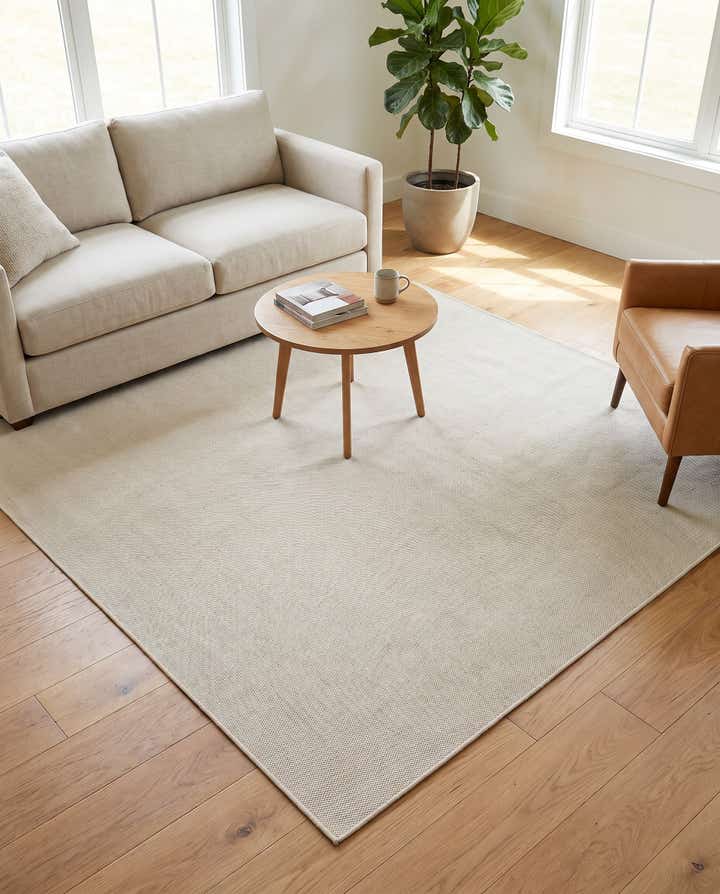 7' 10 x 7' 10 Easy-Clean Solid Indoor / Outdoor Square Rug