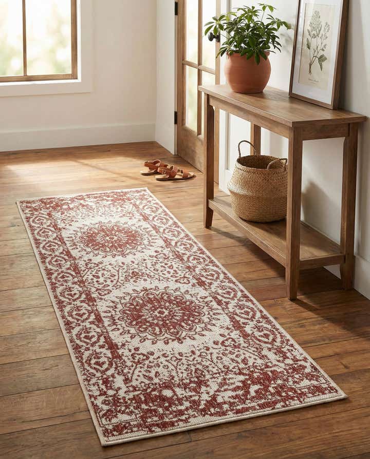 2' x 5' 3 Easy-Clean Traditional Indoor / Outdoor Runner Rug