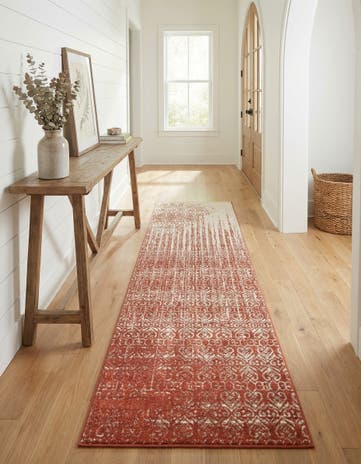 2' 7 x 10' Angelica Runner Rug