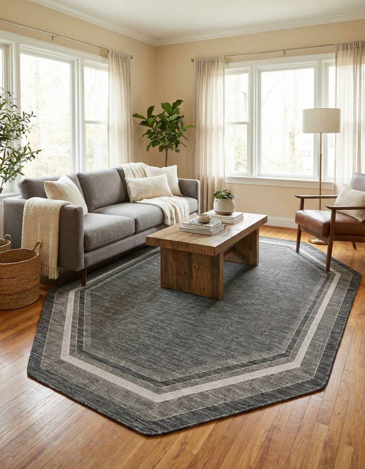 Detail image of 7' 10 x 7' 10  Washable Border Indoor / Outdoor Octagon Rug