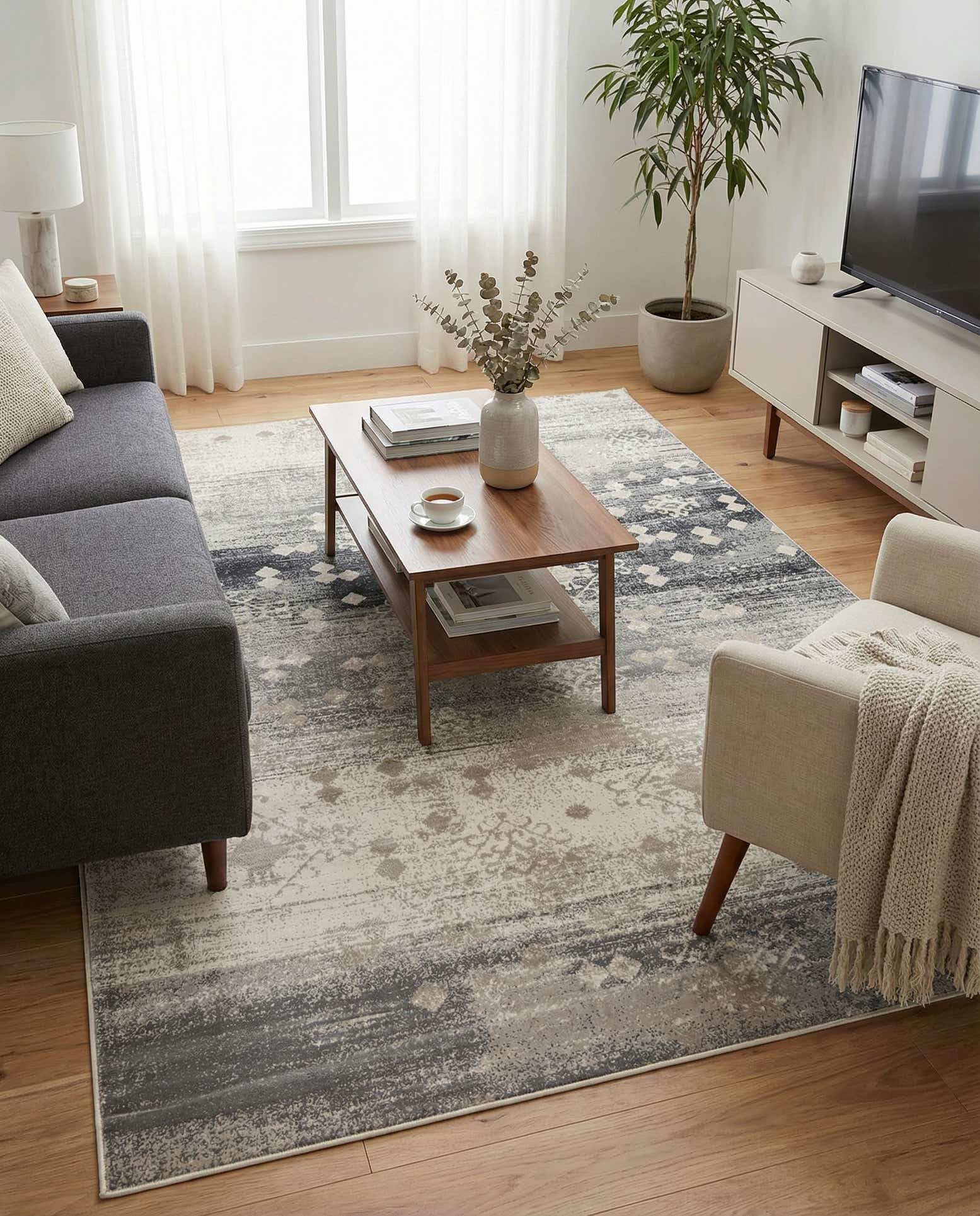 5' x 7' 6 Miranda Rug