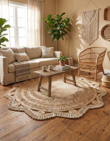 6' 1 x 6' 1 Handmade Braided Jute Round Rug