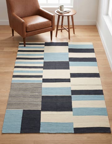 4' 3 x 5' 10 Hand Woven Kilim Modern Wool Rug