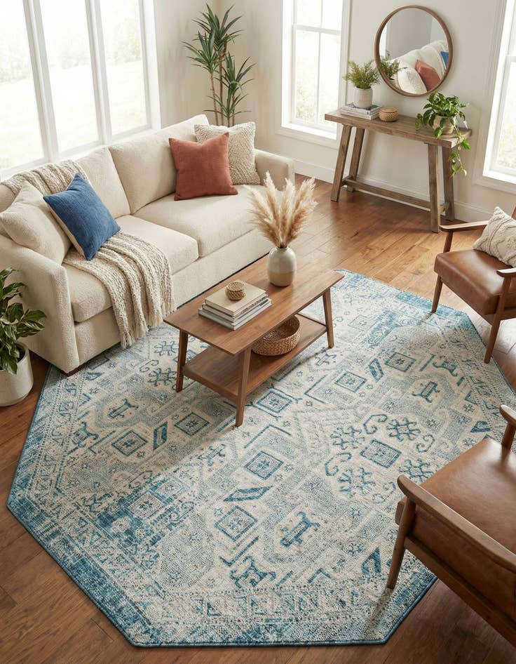 Detail image of 7' 10 x 7' 10 Easy-Clean Aztec Indoor / Outdoor Octagon Rug