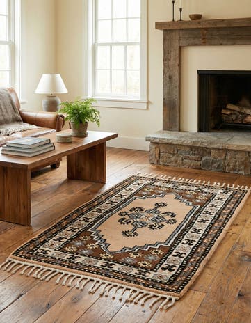 2' 8 x 4' 7 Hand Knotted Fars Wool Rug