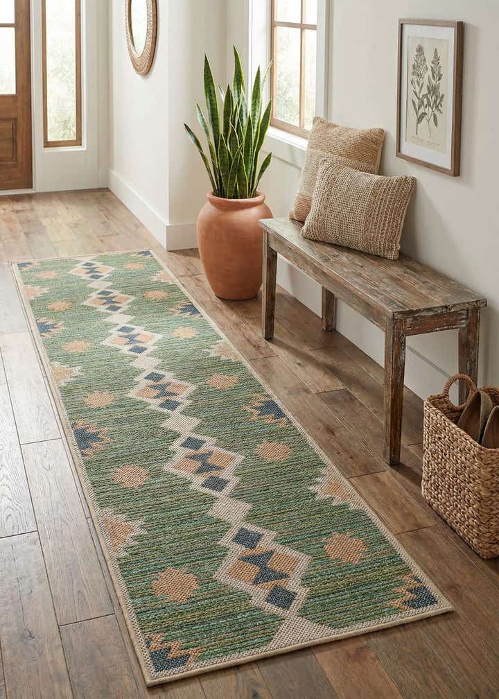 2' 7 x 10' Easy-Clean Baja Indoor / Outdoor Runner Rug