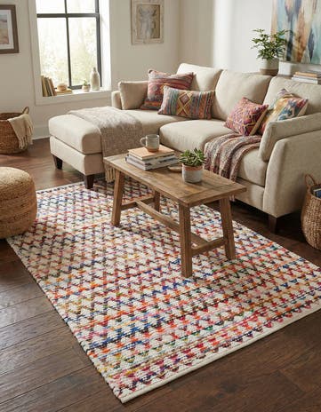 4' 1 x 6' 1 Hand Woven Braided Chindi Rug
