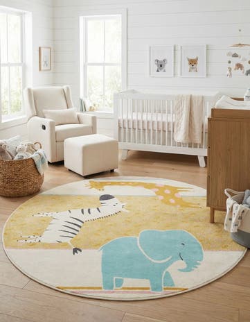 7' 10 x 7' 10 Animals Whimsy Kids Round Rug