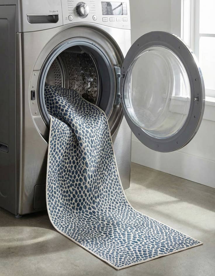 Detail image of 2' 7 x 10'  Washable Jill Zarin Cape Town Indoor / Outdoor Runner Rug