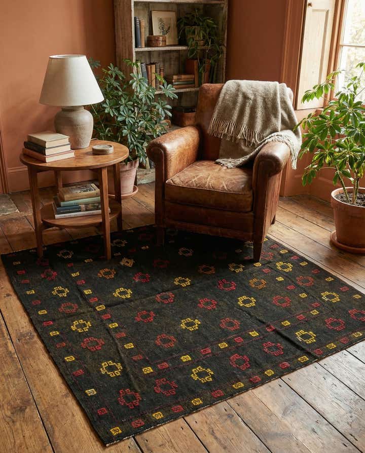 4' 2 x 4' 4 Hand Knotted Sumak Wool Square Rug