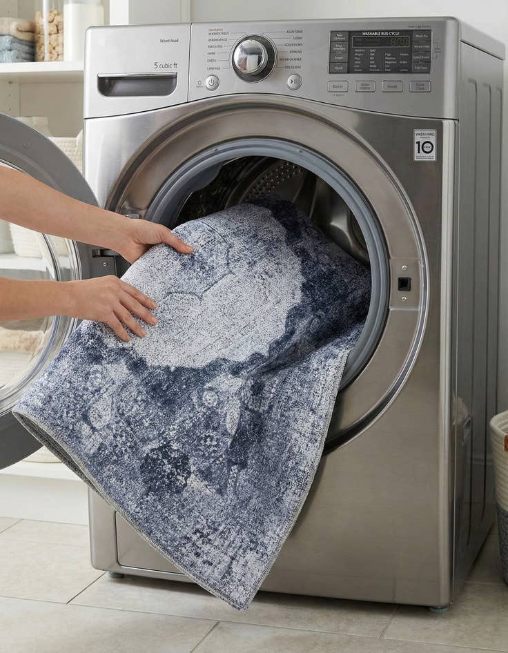 Detail image of 2' x 3'  Washable Yara Rug