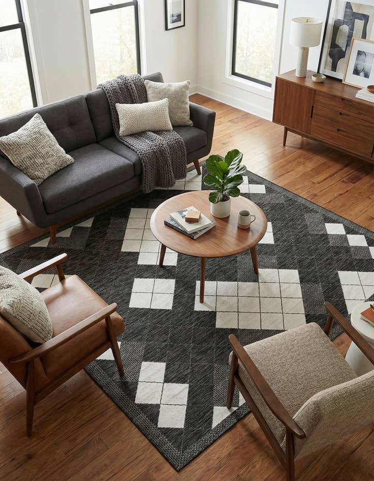 Detail image of 7' 10 x 7' 10  Washable Modern Indoor / Outdoor Square Rug