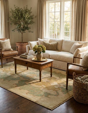 4' 4 x 6' 5 Hand Knotted Oushak Wool Rug