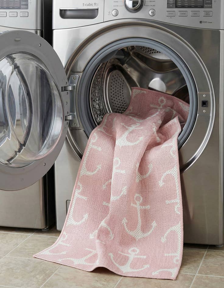 Detail image of 2' x 6'  Washable Coastal Indoor / Outdoor Runner Rug